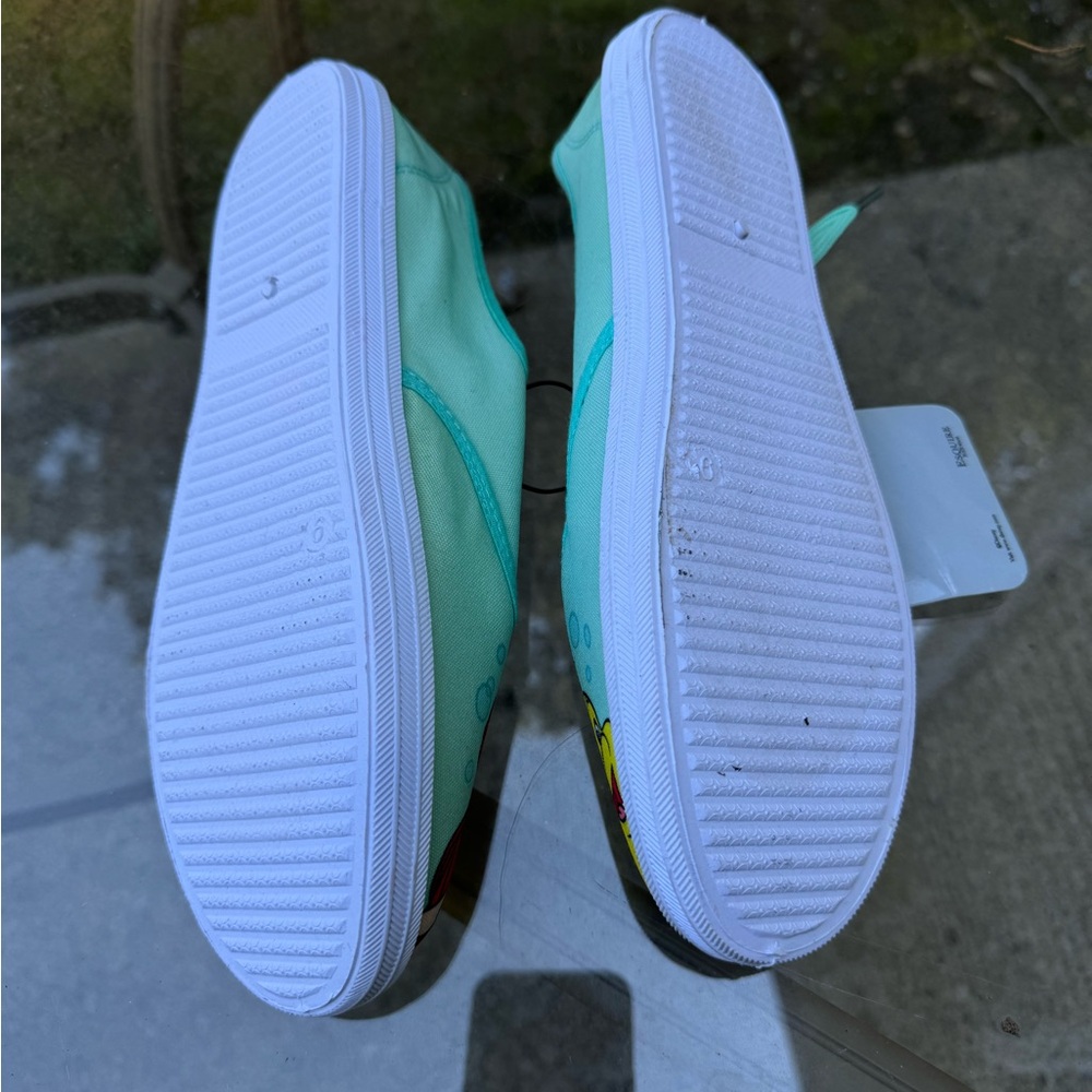 Slip on - Picture 2 of 3